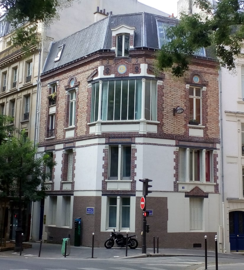 A large bay window on the second floor of a building that forms the junction of Rue Tourlaque and Rue Caulaincourt Montmartre, This was Toulouse Lautrec's studio in the 1880s and 1890s